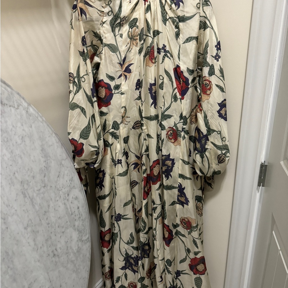 Isla and White Jules Maxi Dress - Picture 4 of 6